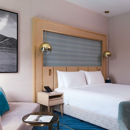 Maani Muscat Hotel & Suites Экстерьер фото