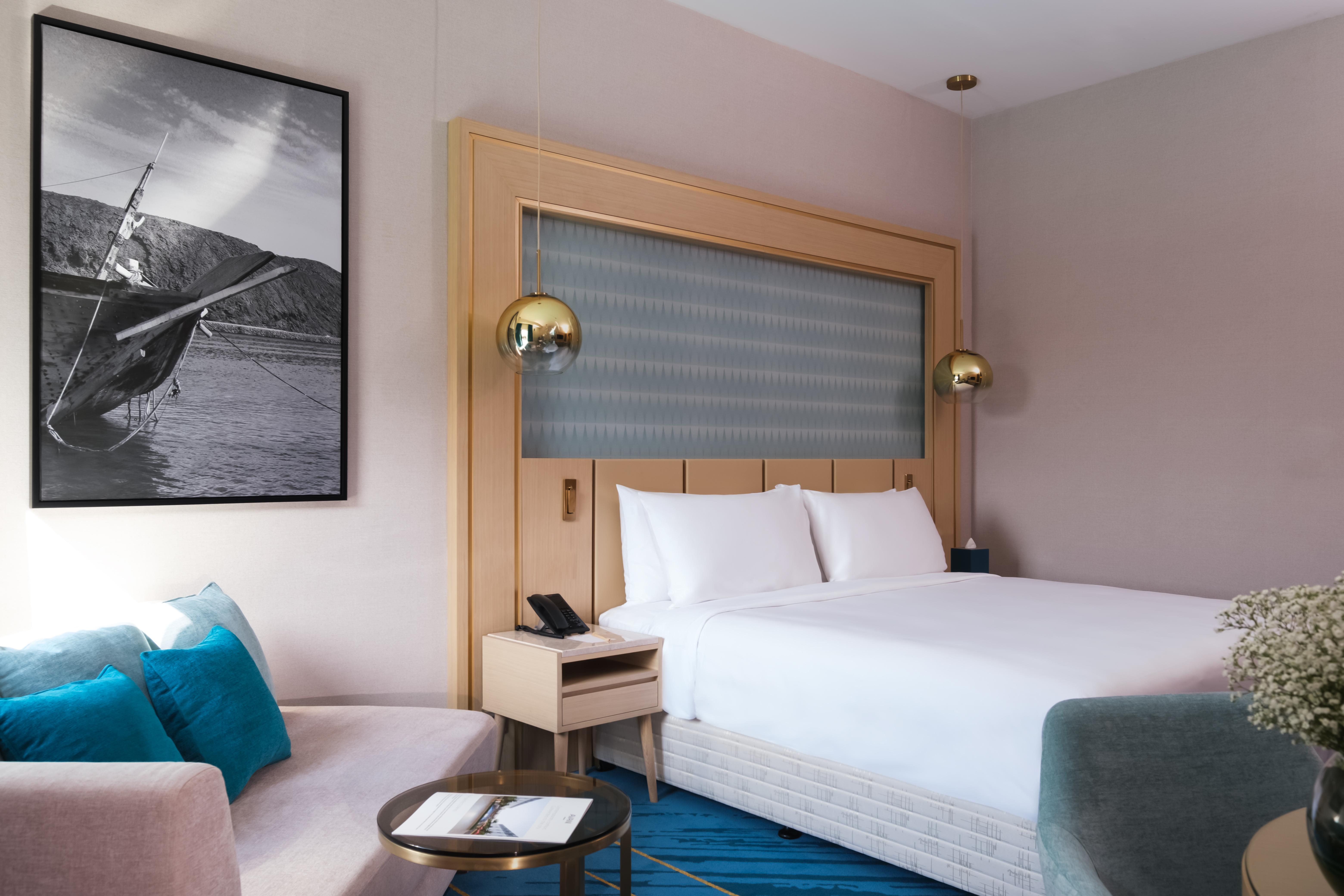 Maani Muscat Hotel & Suites Экстерьер фото