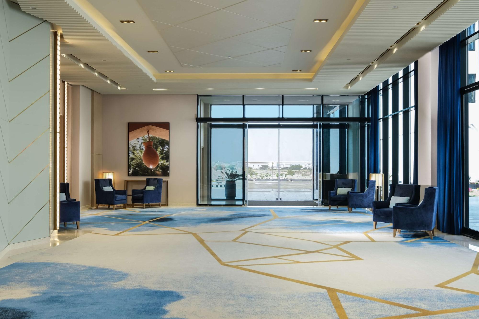 Maani Muscat Hotel & Suites Экстерьер фото