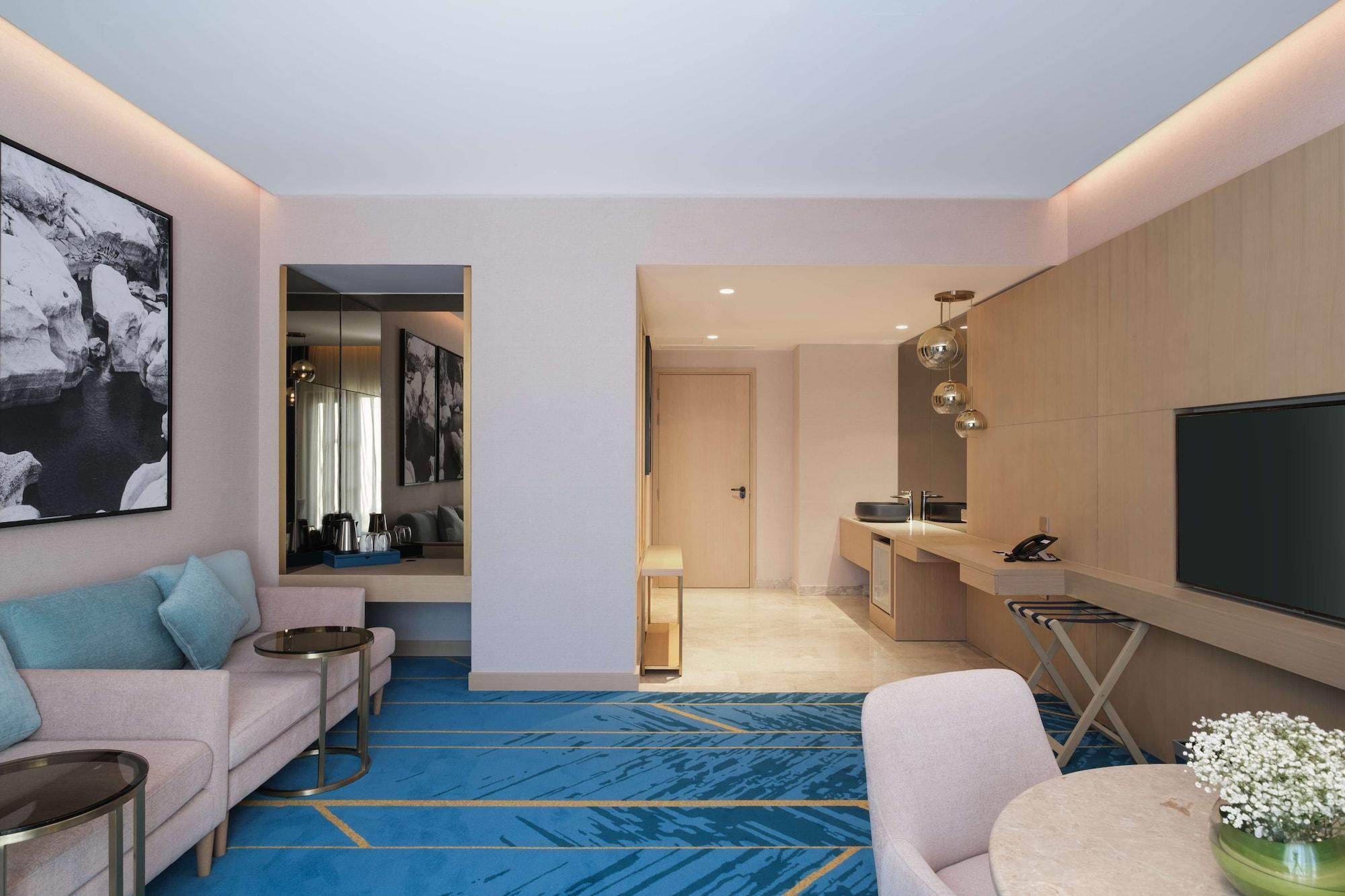 Maani Muscat Hotel & Suites Экстерьер фото