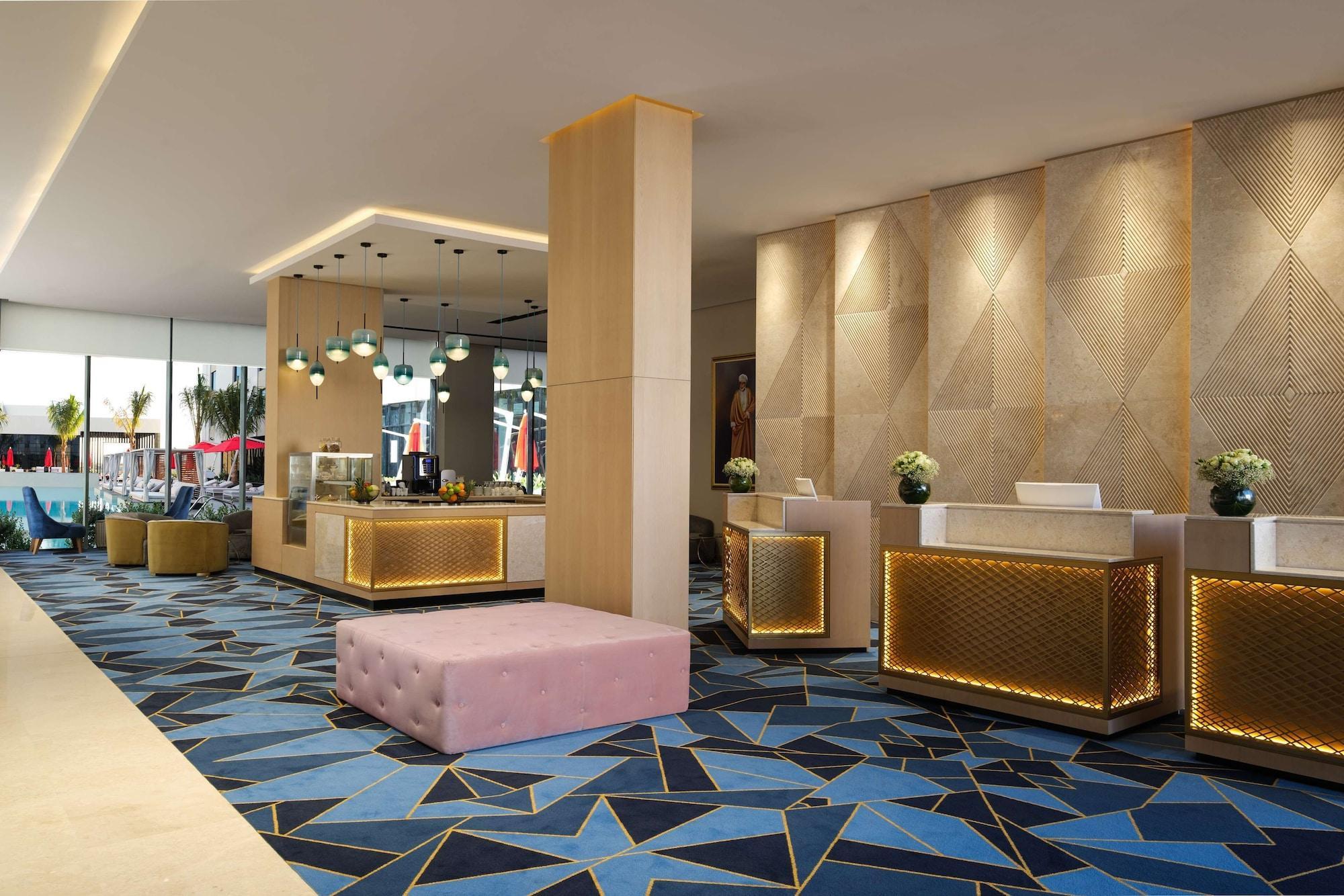 Maani Muscat Hotel & Suites Экстерьер фото